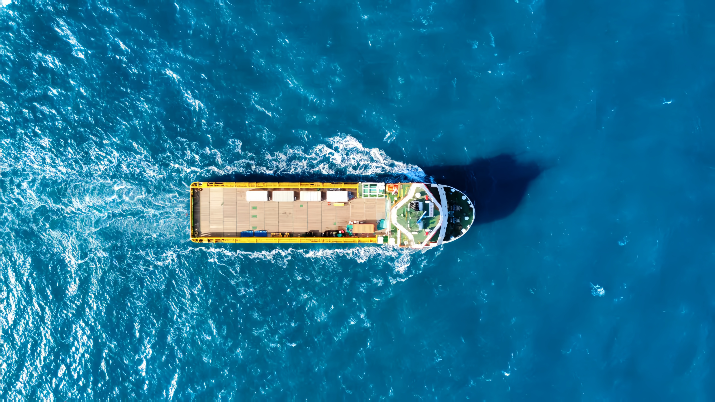 子公司永兴集团yx06海洋SPP40平台供应船首制船试航凯旋(图1)